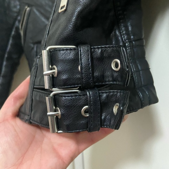 Perfect classic Faux leather Moto jacket, size M, see pictures for wear - Picture 5 of 9